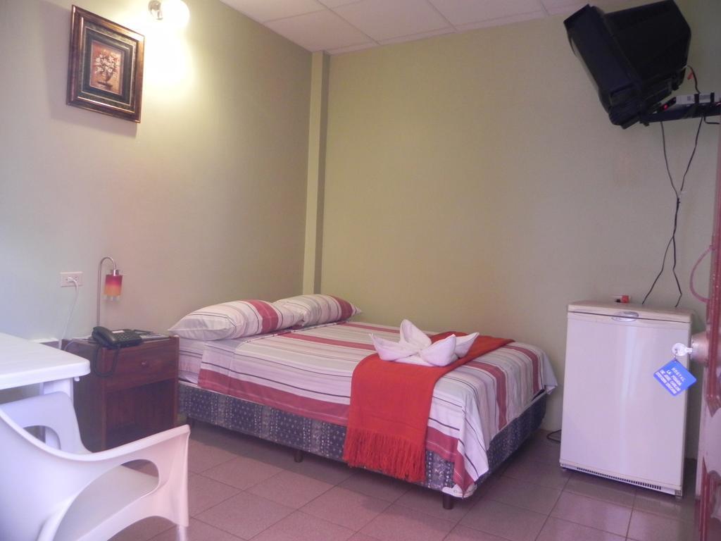 Hostal La Posada De Jose Carlos Puerto Baquerizo Moreno Ruang foto