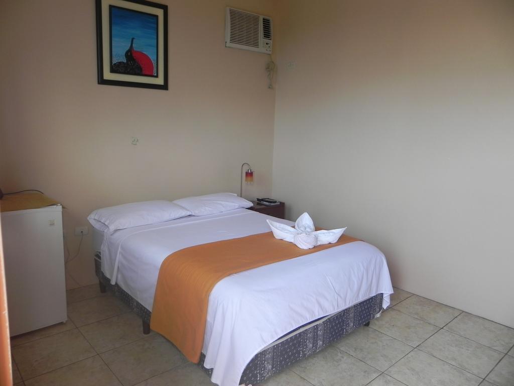 Hostal La Posada De Jose Carlos Puerto Baquerizo Moreno Ruang foto