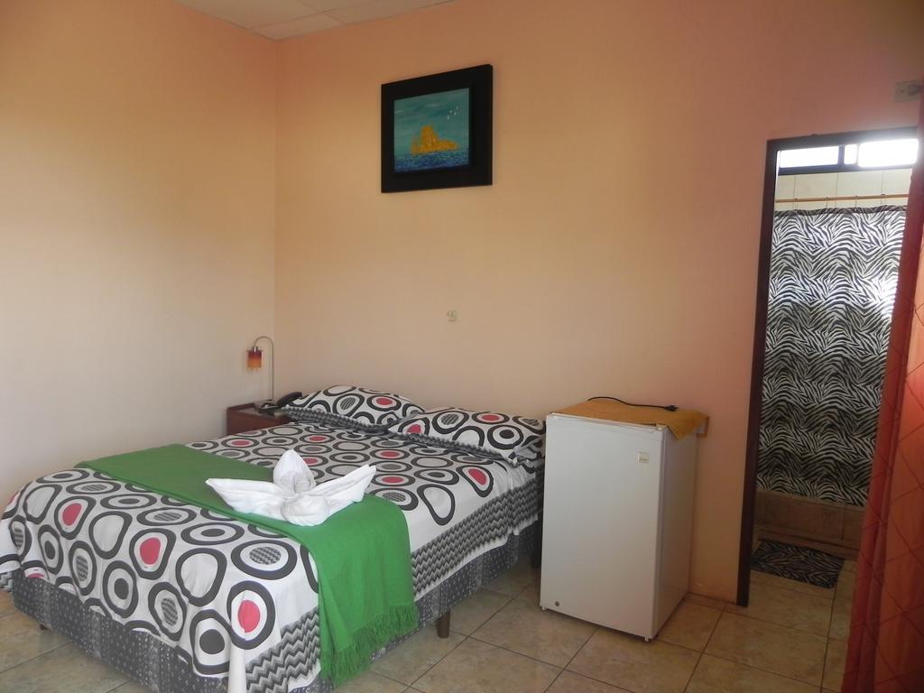 Hostal La Posada De Jose Carlos Puerto Baquerizo Moreno Ruang foto