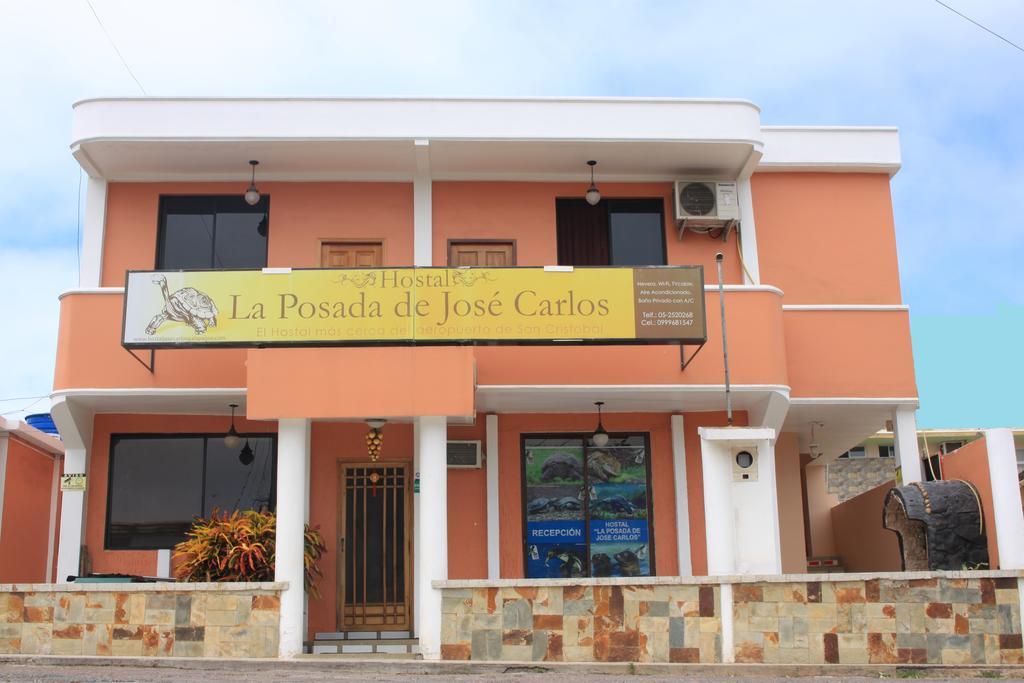 Hostal La Posada De Jose Carlos Puerto Baquerizo Moreno Bagian luar foto