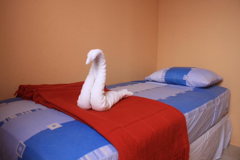 Hostal La Posada De Jose Carlos Puerto Baquerizo Moreno Bagian luar foto