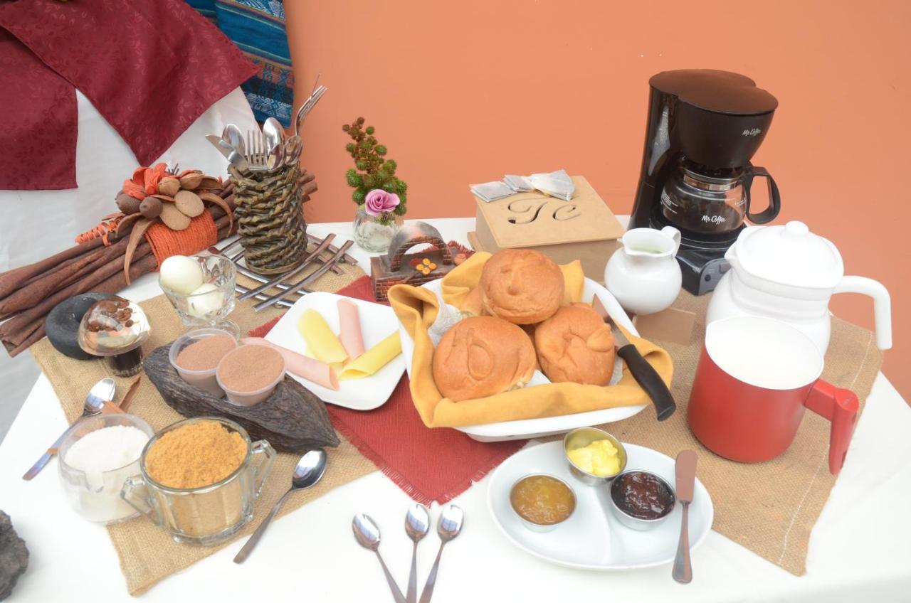 Hostal La Posada De Jose Carlos Puerto Baquerizo Moreno Bagian luar foto